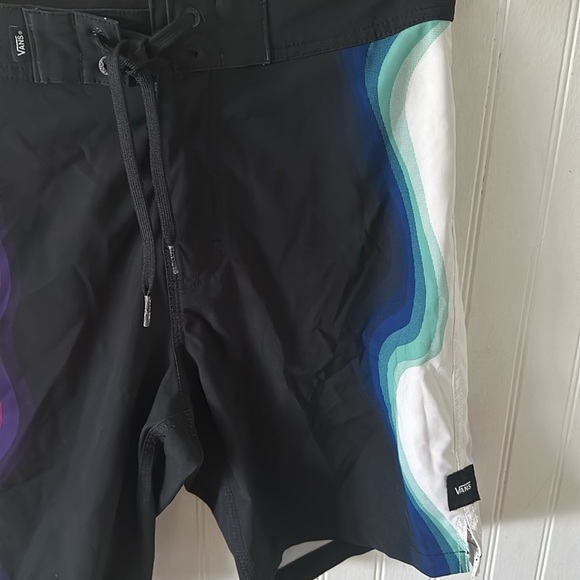Like New! Vans Multicolor Swim Trunks sz 28 - Picture 11 of 11